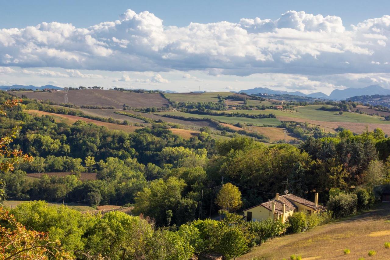 B&B Salvarosa Fano Bagian luar foto