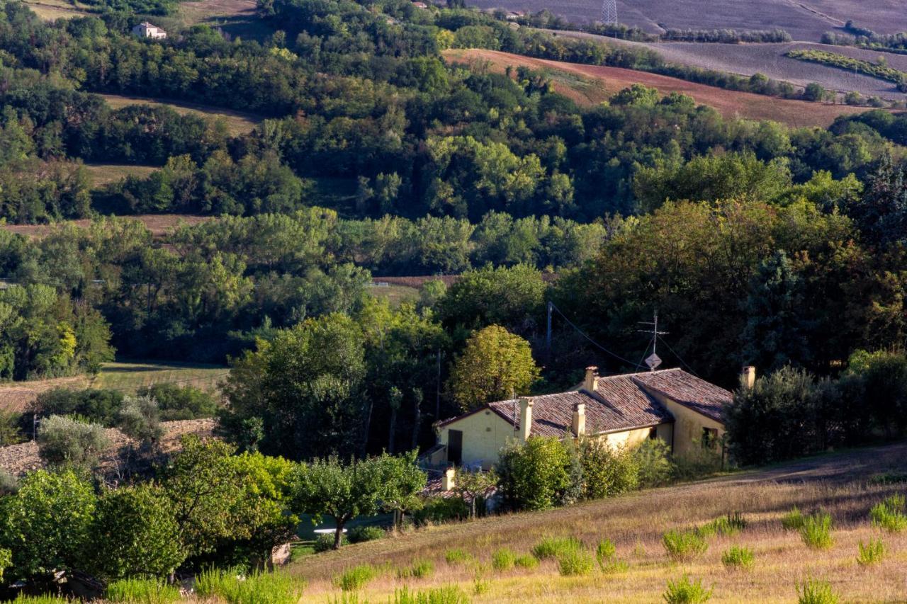 B&B Salvarosa Fano Bagian luar foto
