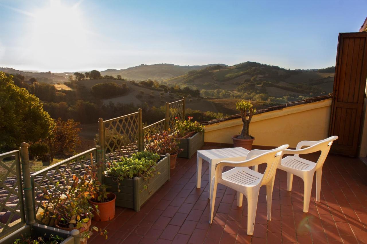 B&B Salvarosa Fano Bagian luar foto