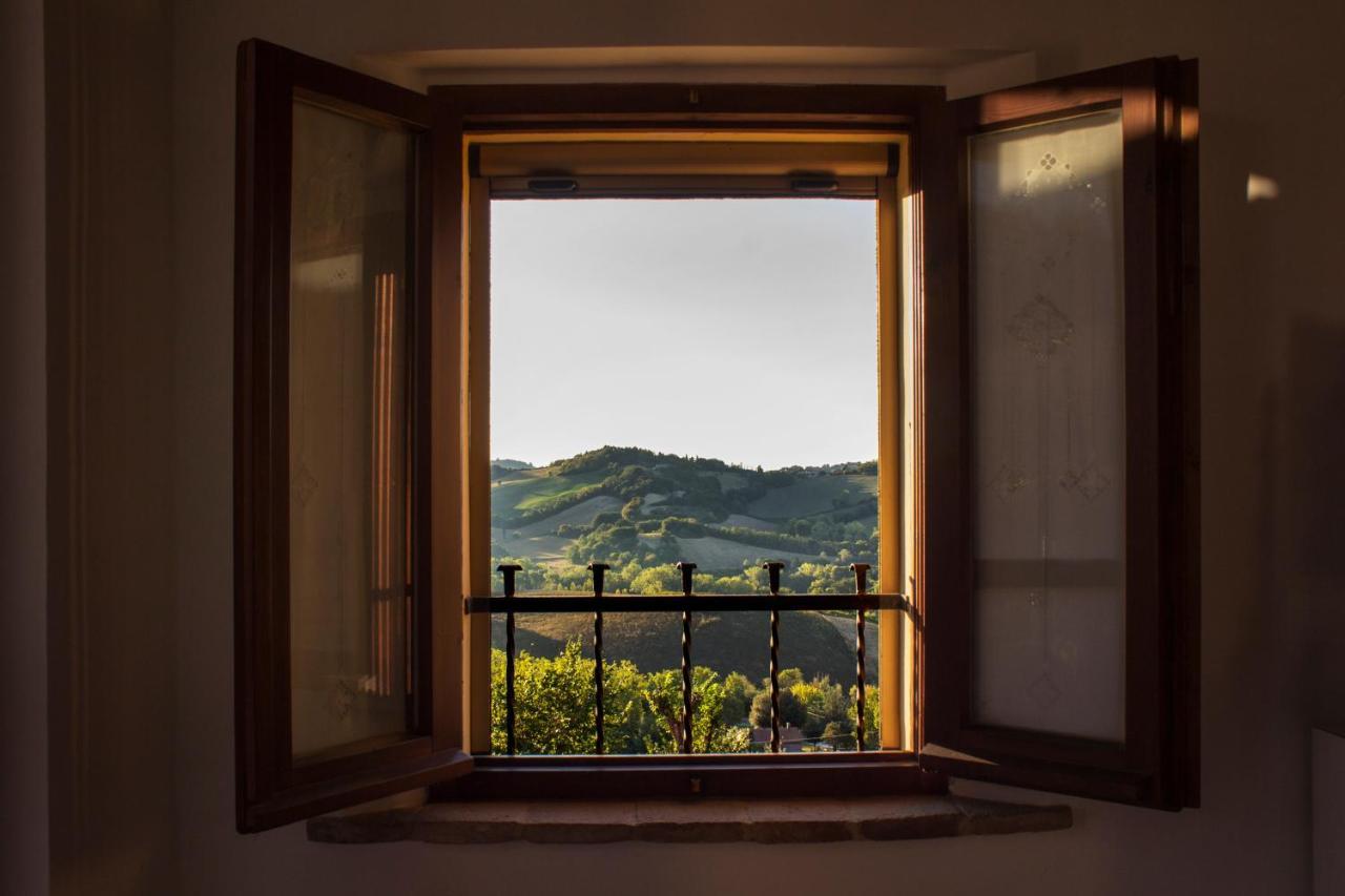 B&B Salvarosa Fano Bagian luar foto