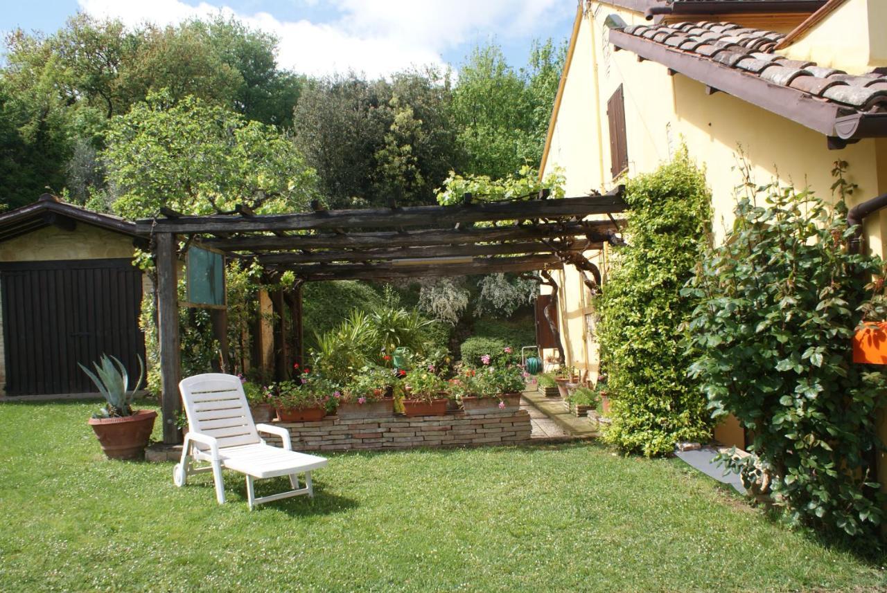 B&B Salvarosa Fano Bagian luar foto