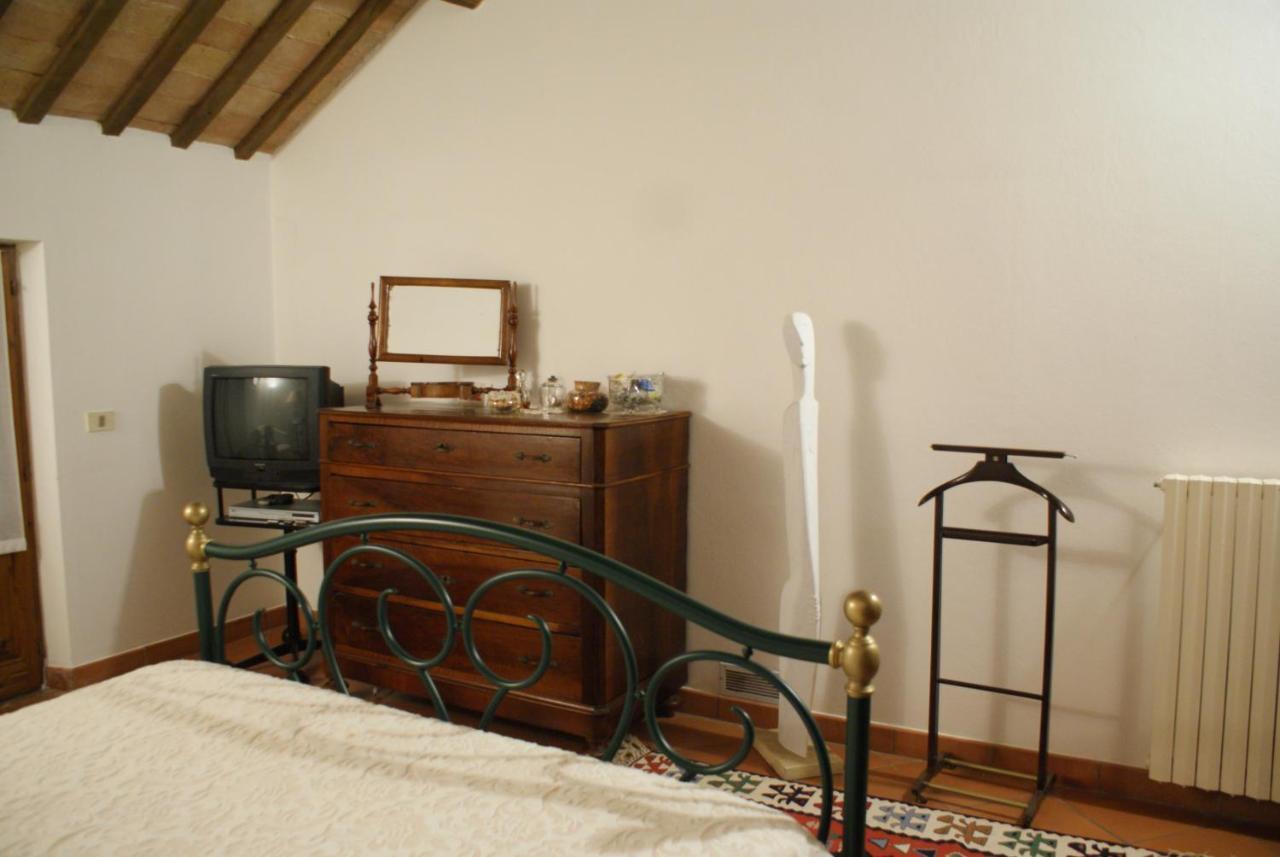 B&B Salvarosa Fano Bagian luar foto